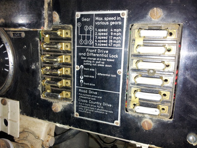 fuse boxes.jpg